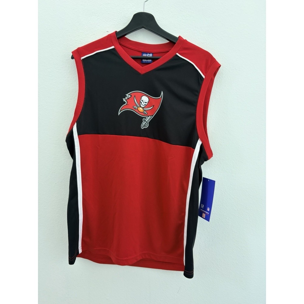 Ultra Game NFL Tampa Bay Buccaneers Tank Top Red Black Men's Size M NWT